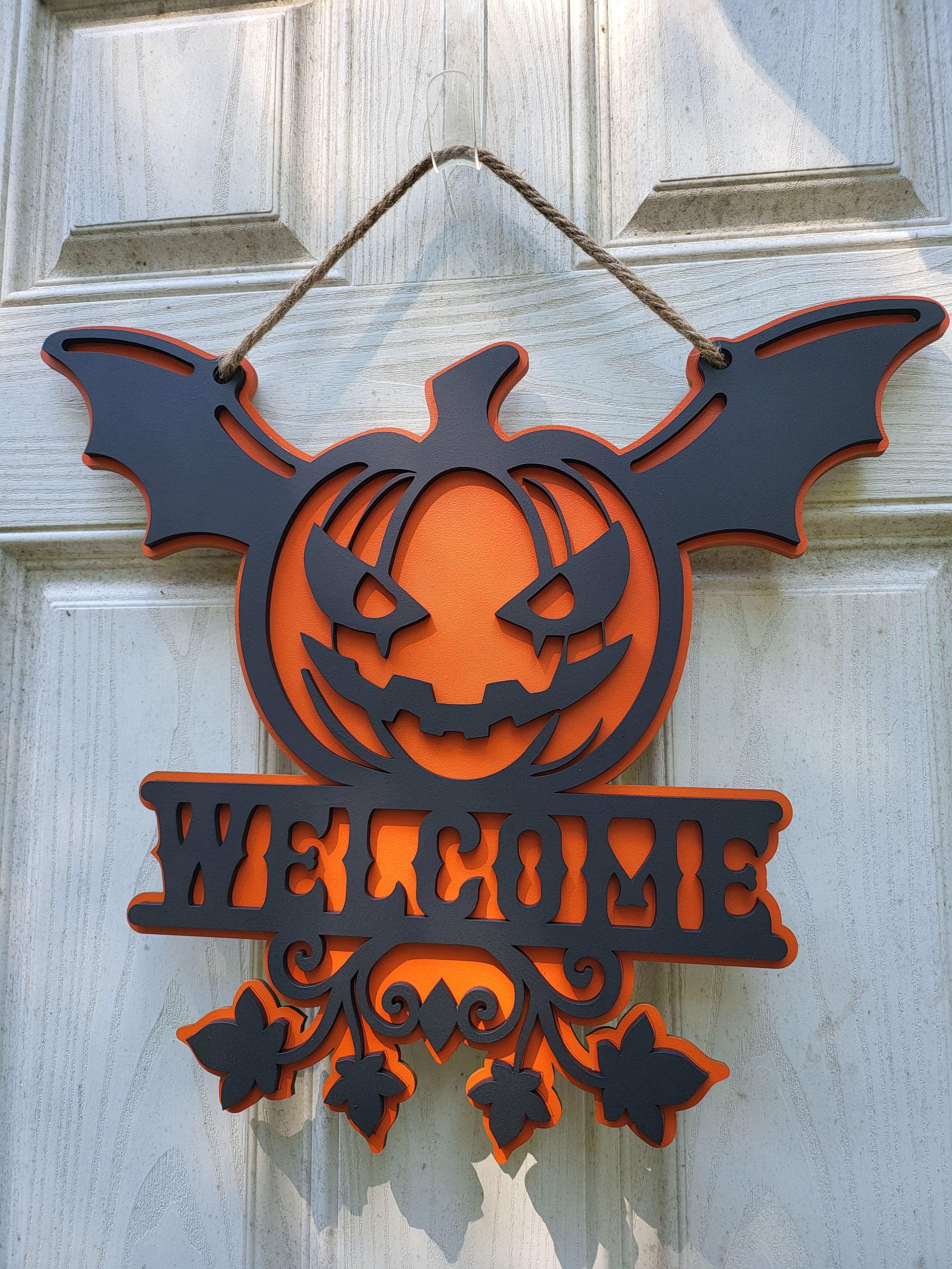 Flying Pumpkin Door Hanger